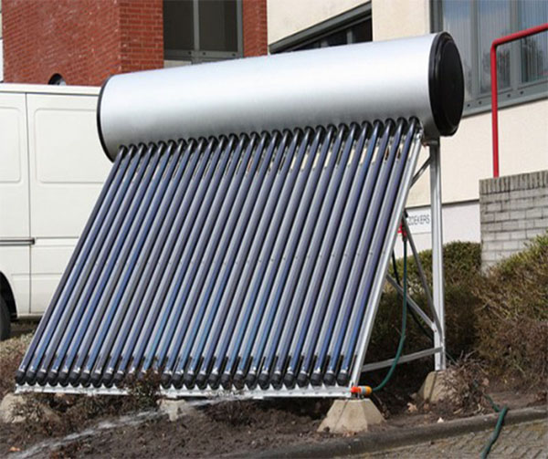 Aquecedor solar de água de tubo de vácuo compacto na cobertura, 